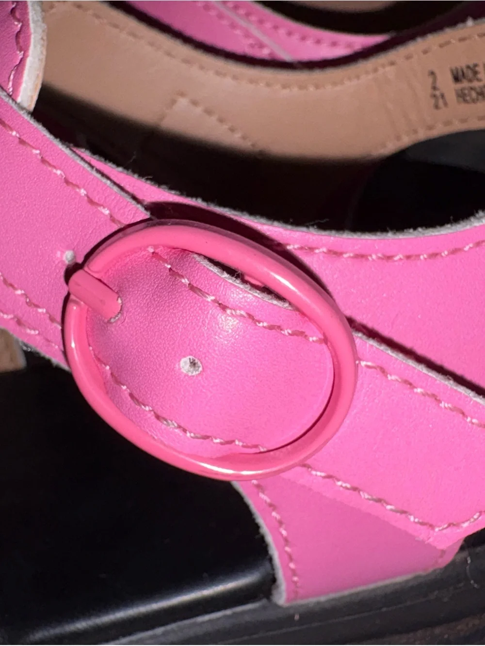 NWOT Old Navy Girls Chunky Faux-Leather Fisherman girls sandals